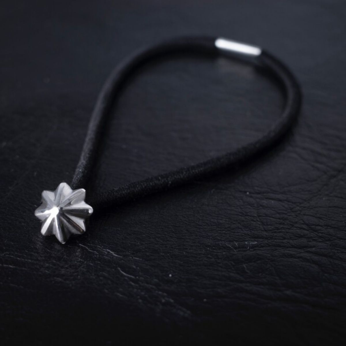조실버(JOSILVER) 10mm 콘쵸 머리끈(Silver)