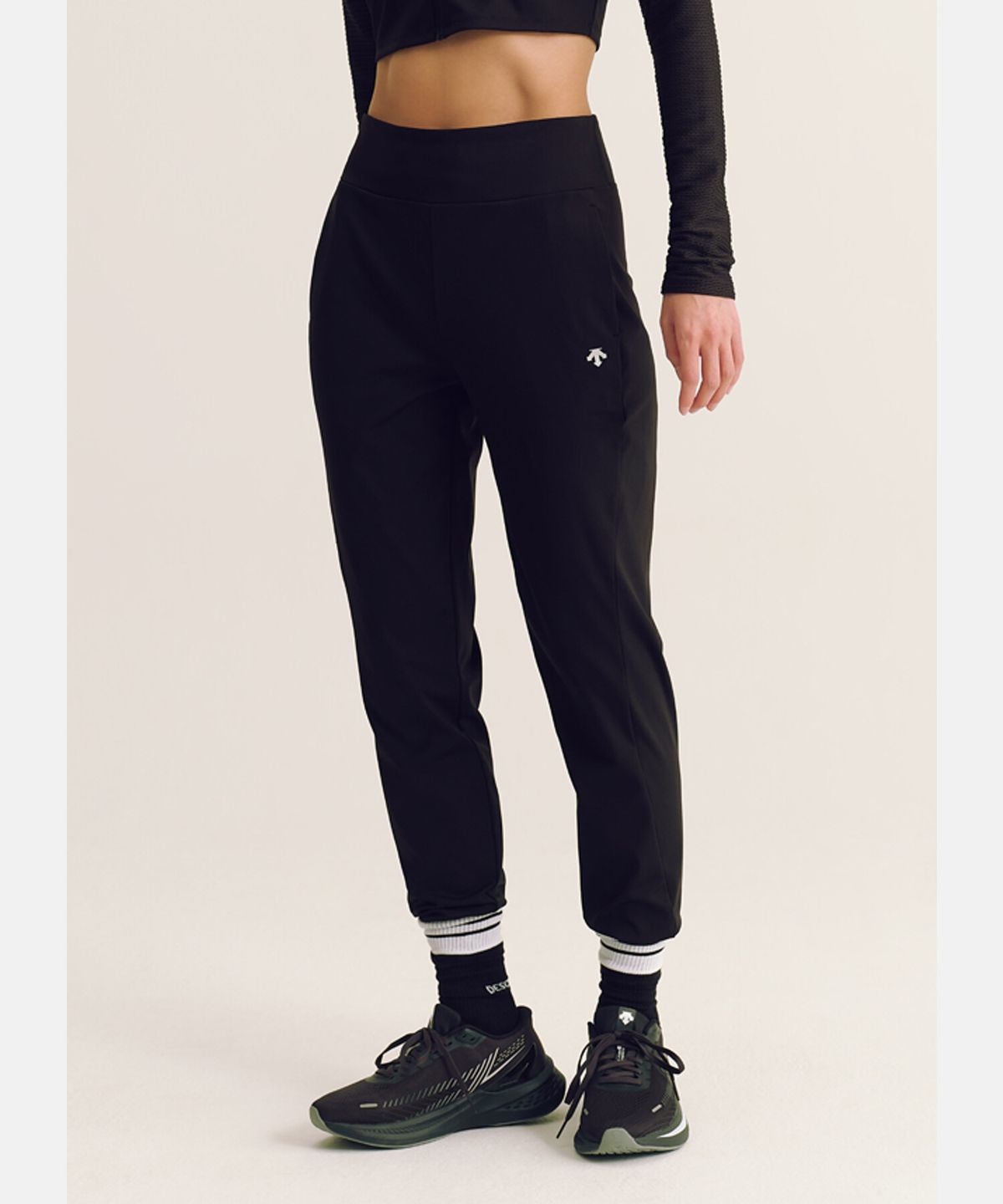 데상트(DESCENTE) 여성 조거 하이라이즈 레깅스 블랙(SP122TKL13)