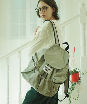 스트링 플랩백팩_그레이