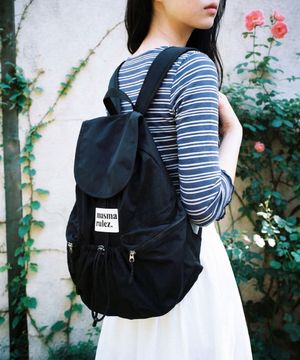 스트링 플랩백팩_블랙