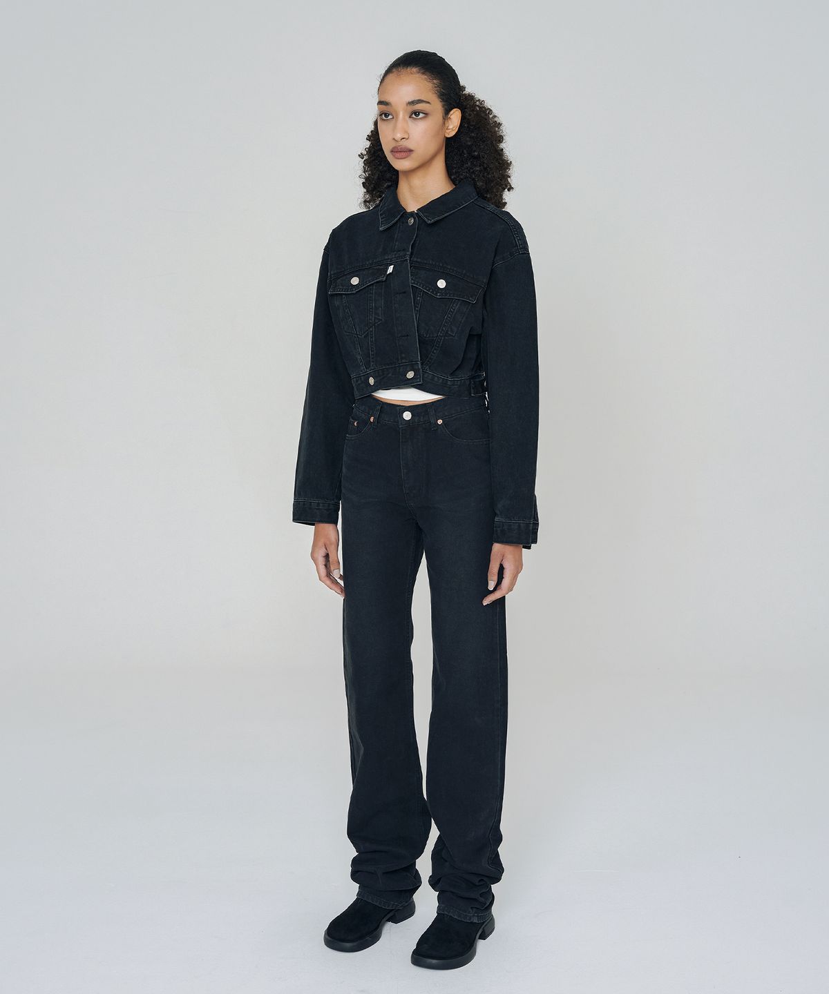 바이스 어치브 유쓰(BICE ACHIEVE YOUTH) USA HIGH RISE STRAIGHT JEANS BLACK