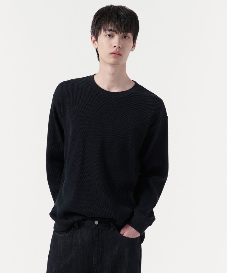 와플 릴렉스드 크루 넥 긴소매 티셔츠 [블랙]