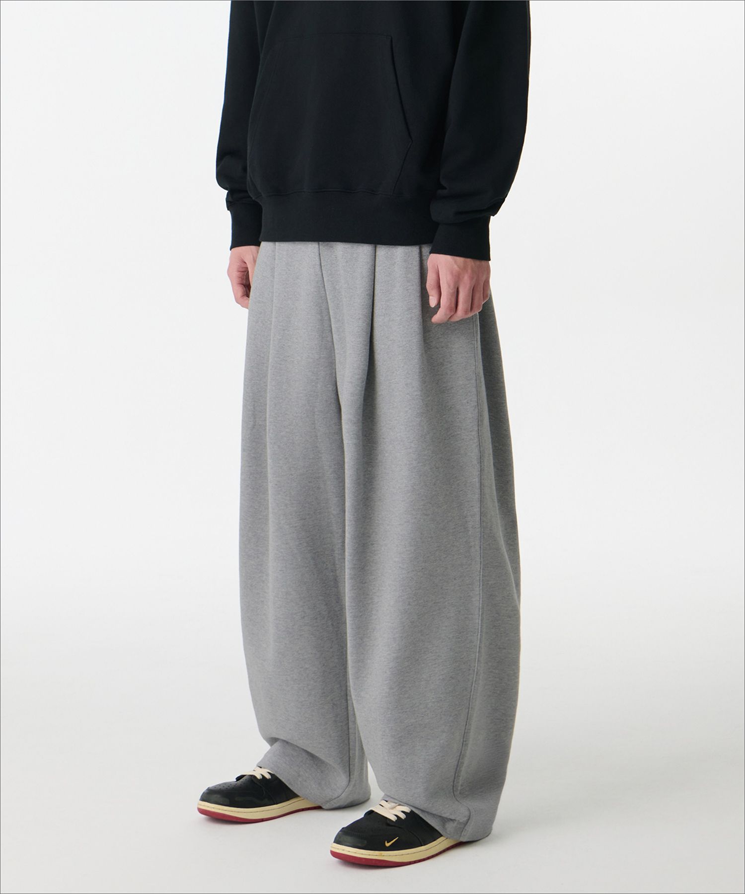 MUSINSA公式 | MUSINSA STANDARD ダブルニットスリータックワイド