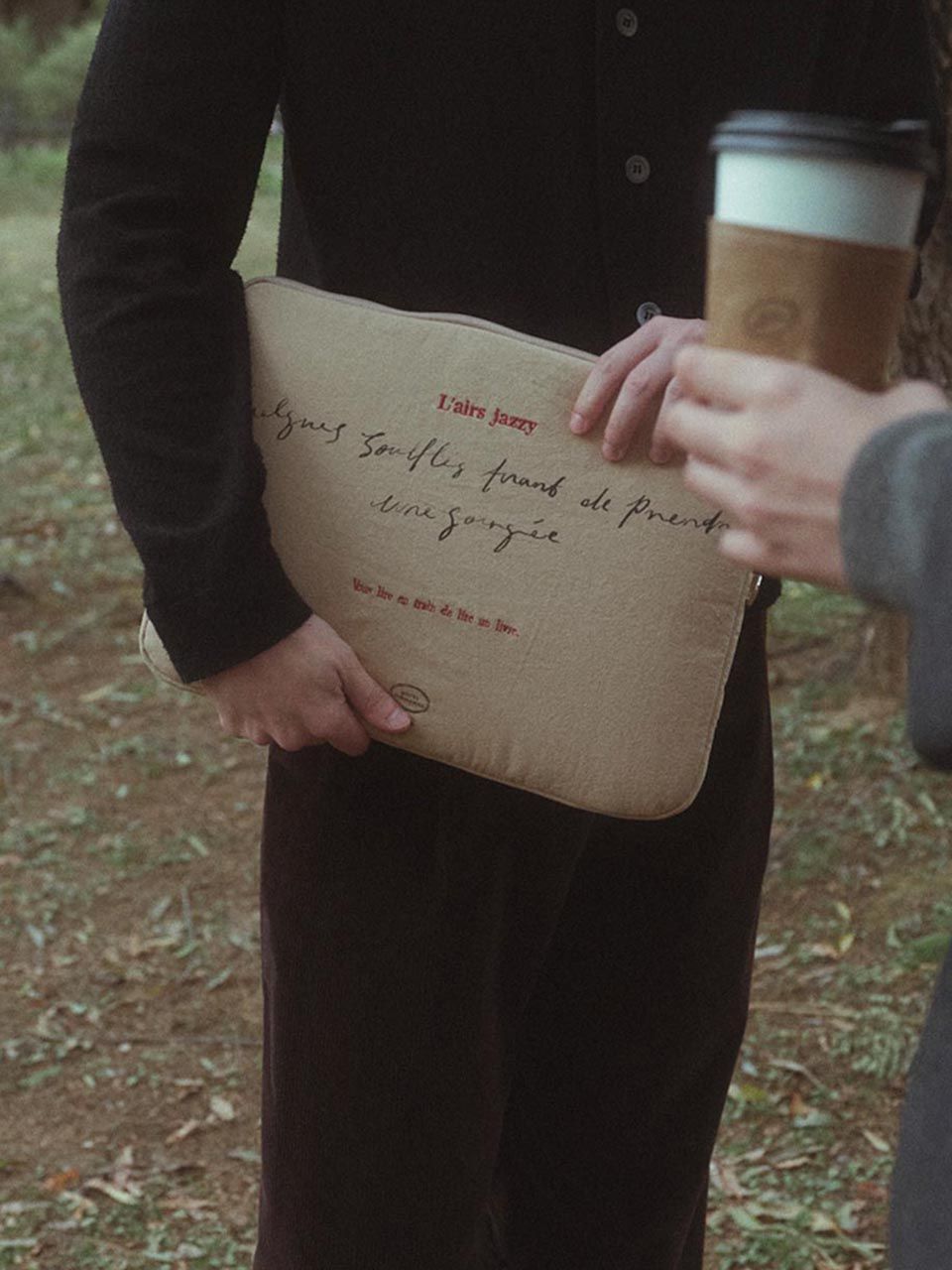 ☆HOTEL PARIS CHILL☆ 827 Laptop Pouch 2color 호텔파리칠(HOTEL PARIS CHILL) 827 Laptop Pouch (2color