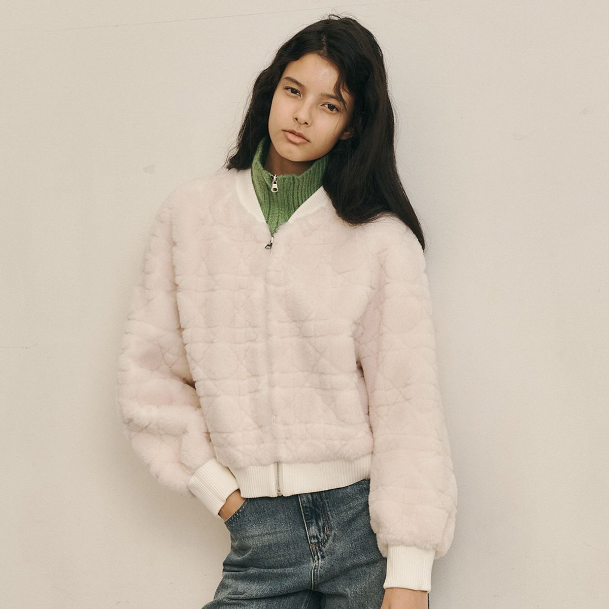 에이앤레이(AEIREI) AR_Grain velvet fur jacket