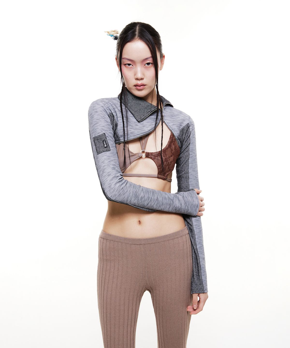 배디(BADEE) Diagonal Zipper Bolero Charcoal