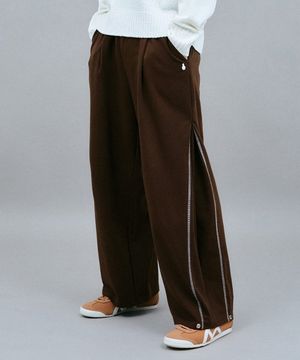 라인 스냅 스웨트팬츠 브라운