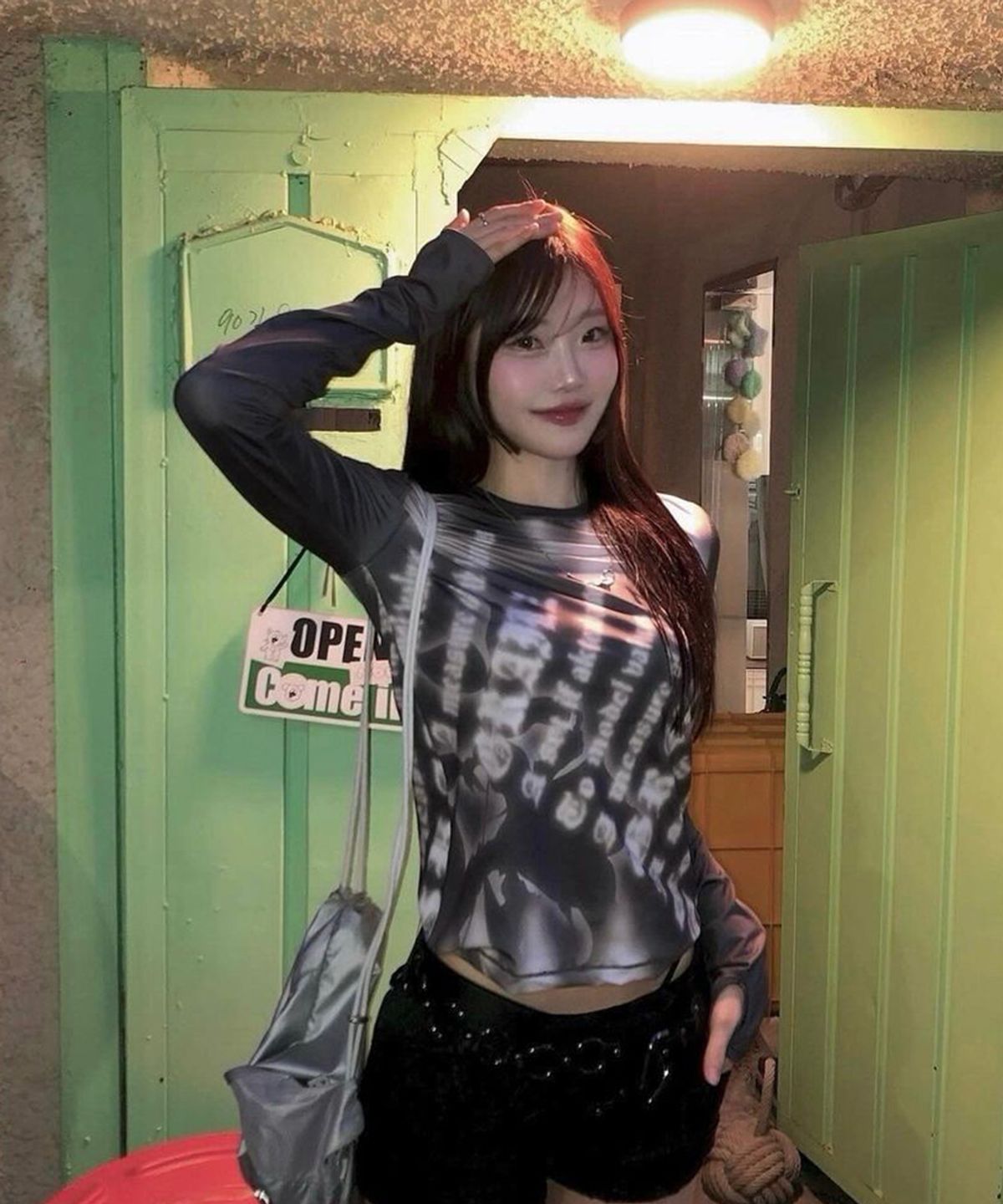 그레일즈(GRAILZ) BLUR LETTERING TOP [GREY]