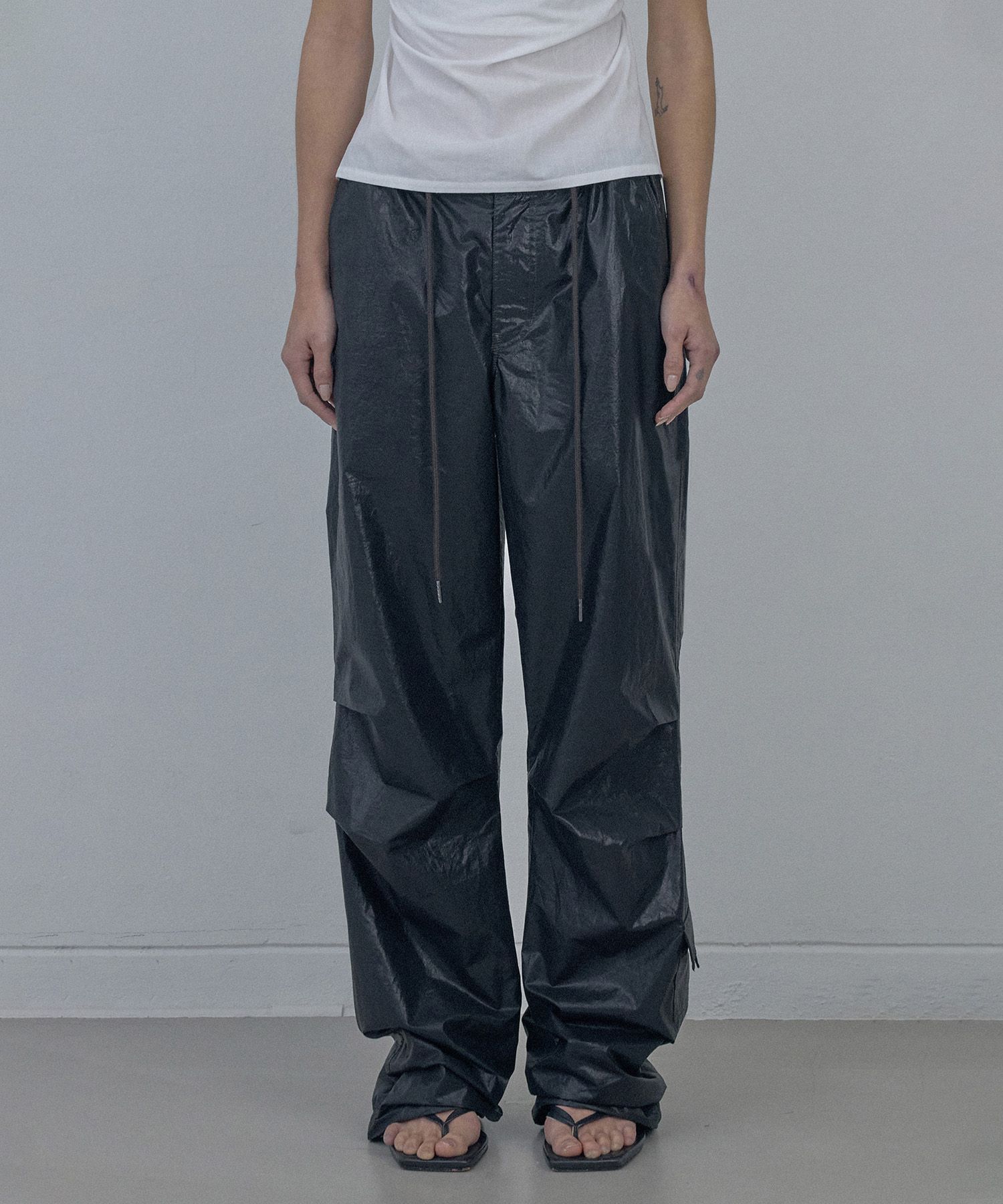 ★SCULPTOR★ Glossy Parachute Pants Black SC24S406BK MUSINSA | SCULPTOR Glossy Parachute Pants Black