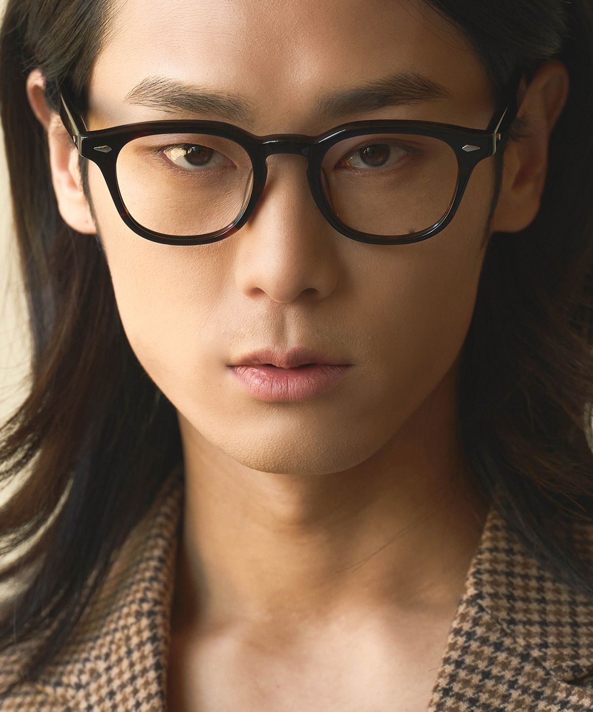 앰버옵티컬(AMBEROPTICAL) 레토 클래식 50 데미 블랙 레드