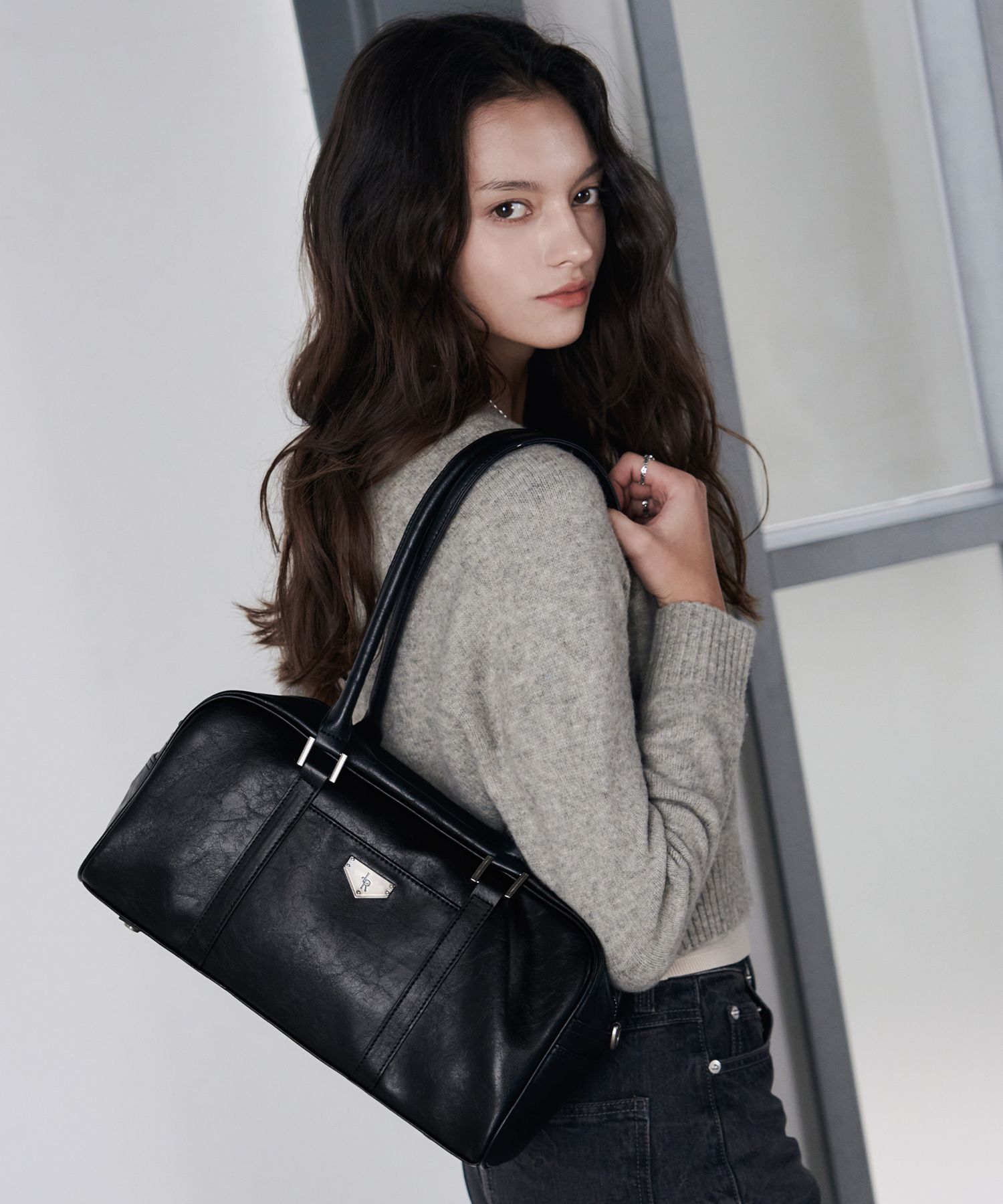ショルダーバッグ・ポシェット LEATHERY Boston Leather Shoulder Bag [black] MUSINSA | LEATHERY Boston leather shoulder bag [BLACK]