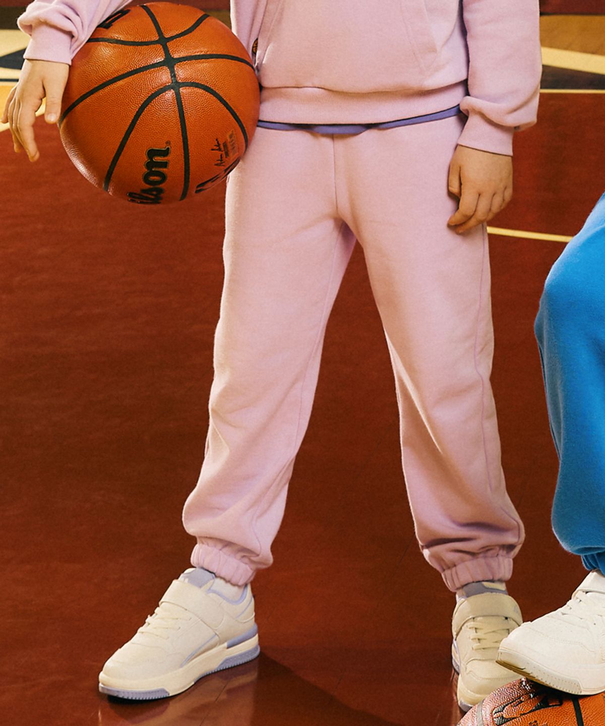 엔비에이 키즈(NBA KIDS) 에센셜 조거 팬츠(K241TP030P) 라이트 바이올렛