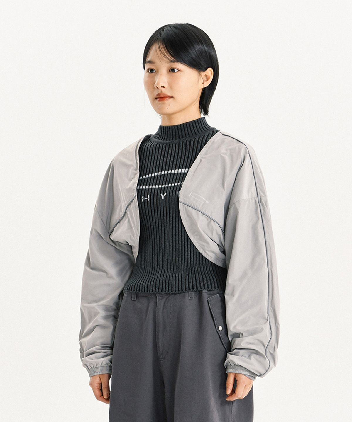 피지컬 디파트먼트(PHYSICAL DEPARTMENT) NYLON PIPNG CROP BOLERO GRAY
