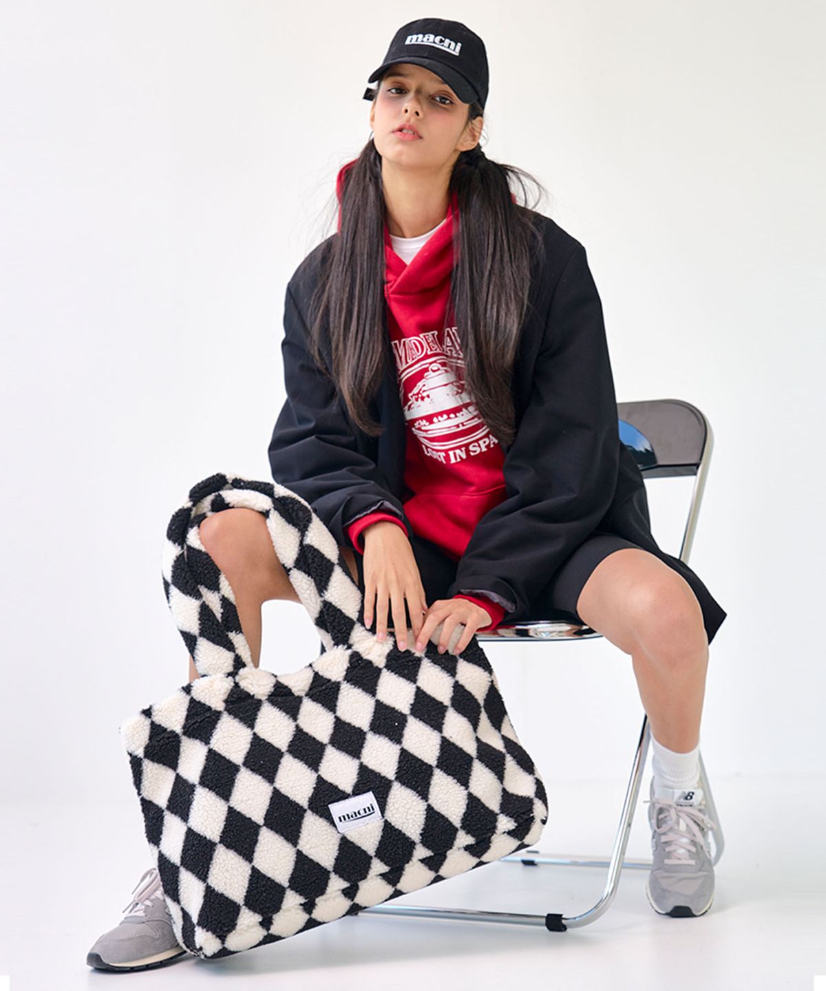 마크니(MACNI) HARLEY QUINN CHECKER SHOULDER BAG_BLACK