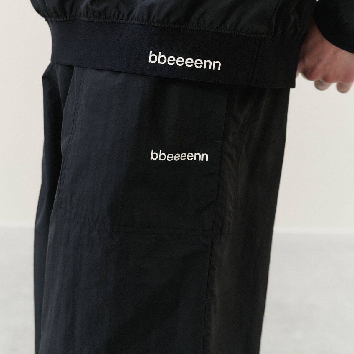 벤(BBEEEENN) MENS)테크니컬 패브릭 숏츠_블랙