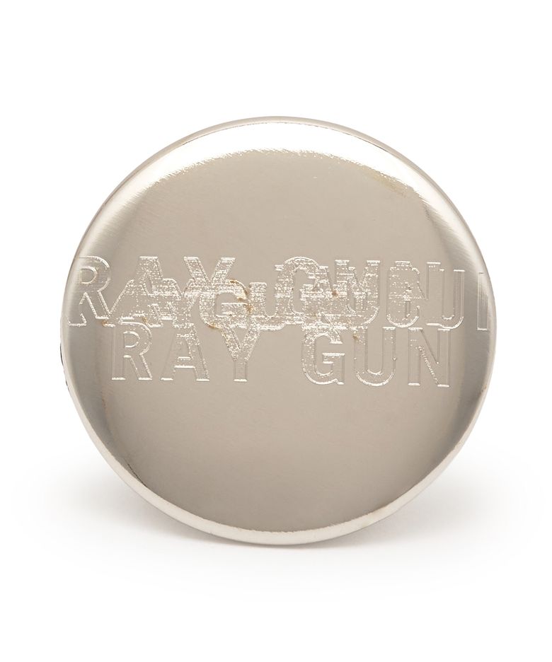 metal badge (silver)