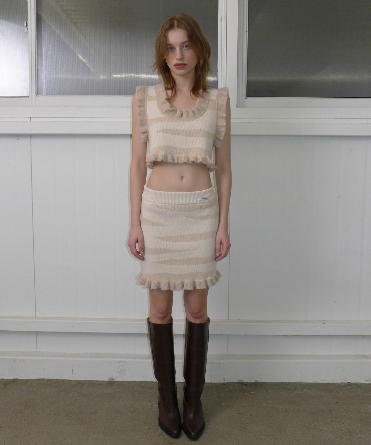 오버듀플레어(OVERDUEFLAIR) RUFFLE-RIB KNIT SKIRT
