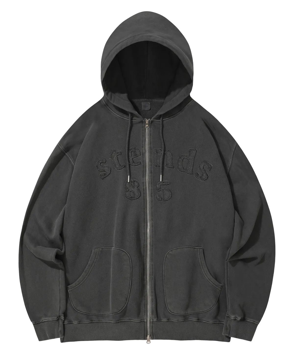 스탠즈(STENDS) [M~4XL] 피그먼트 아치 로고 후드 집업_차콜
