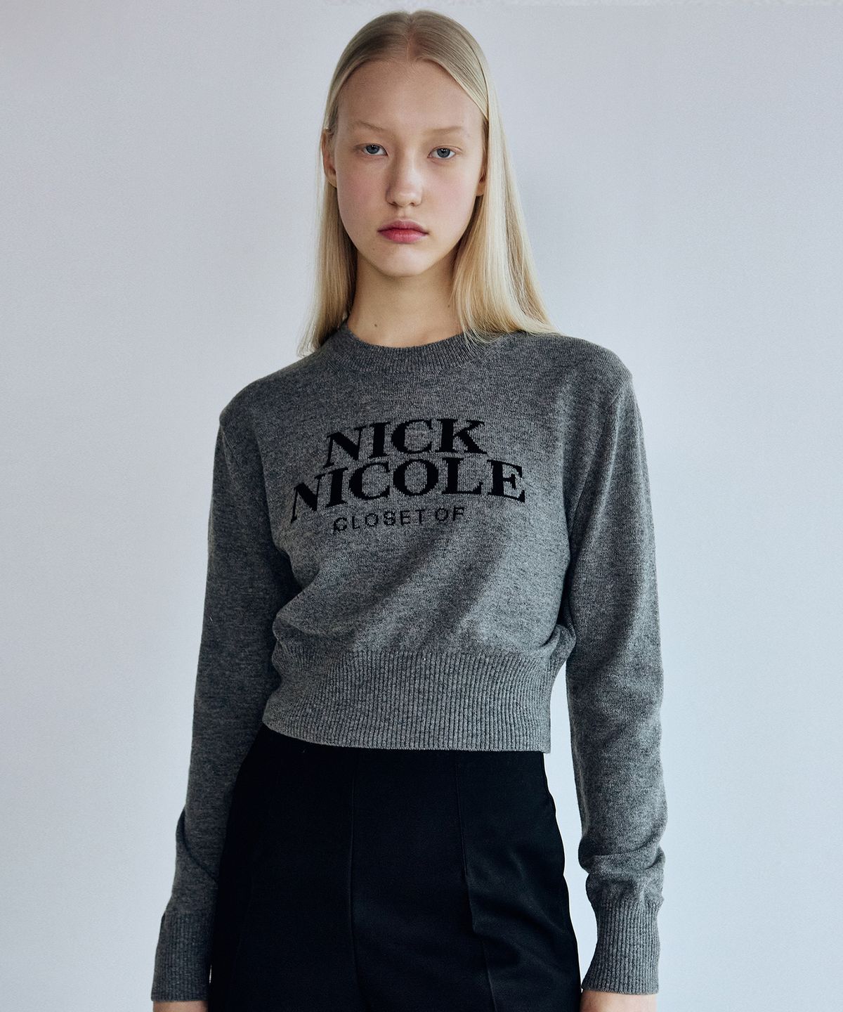 닉앤니콜(NICK&NICOLE) CASHMERE NICOLE LOGO CROP JACQUARD KNIT_GRAY