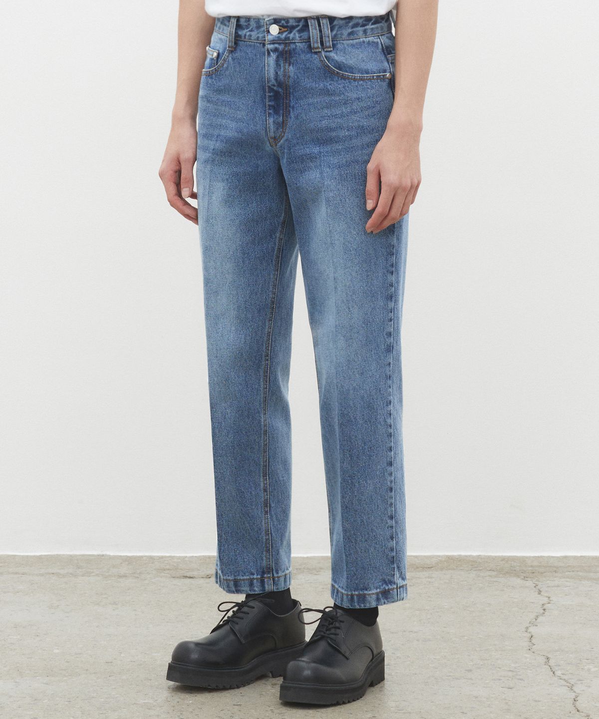 데케트(DECET) Dawn Cropped Tapered Jeans DCPT001Blue