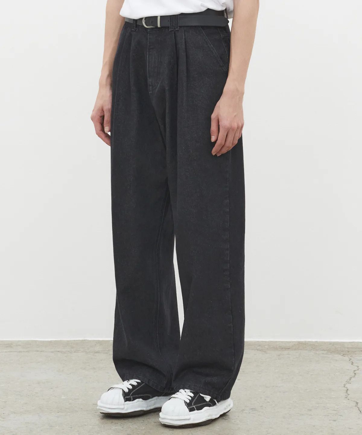데케트(DECET) Dawn 2Pleats Wide Jeans DCPT007STNBlack