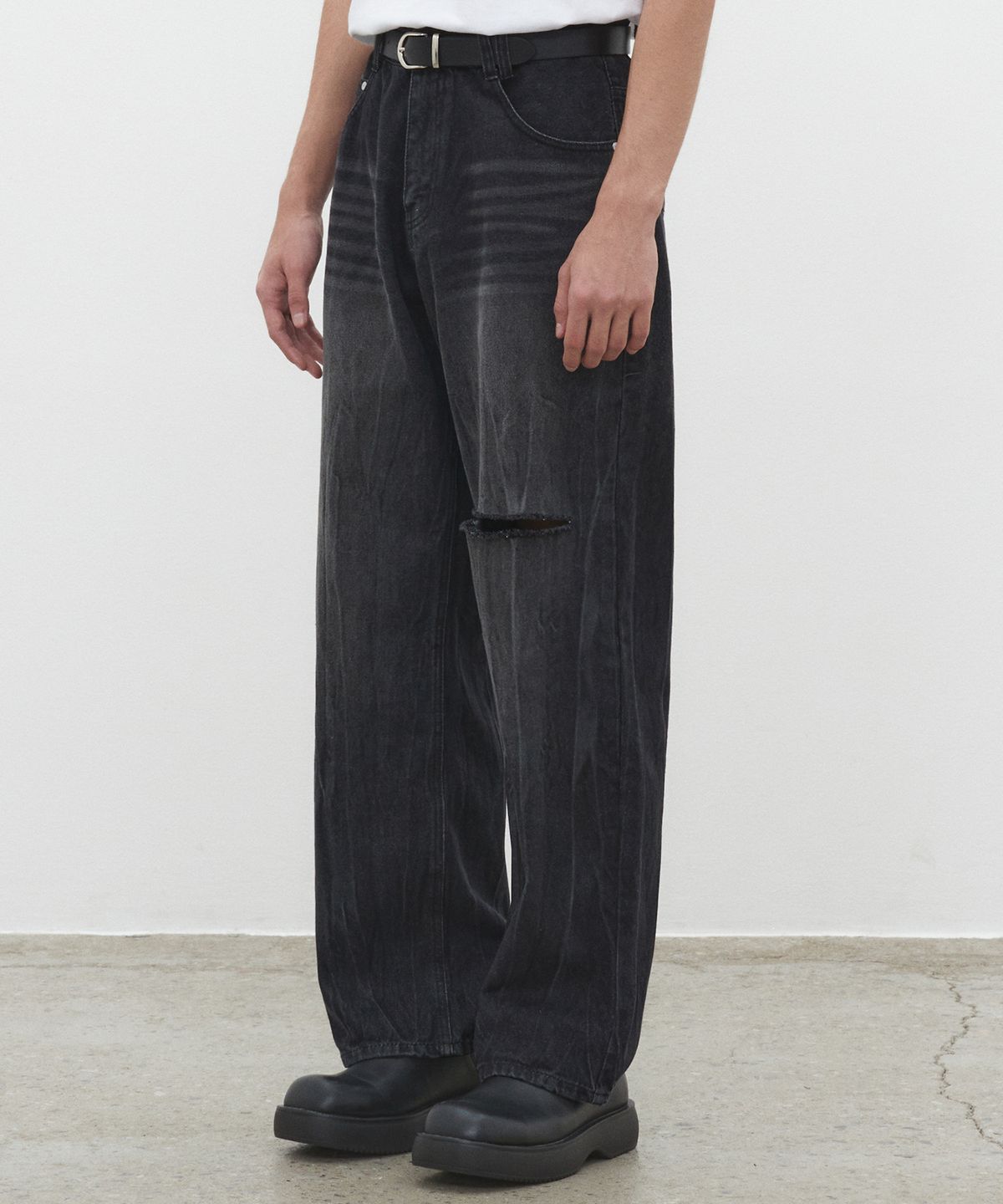 데케트(DECET) Mid Rise Wide Jeans DCPT027DMCRBlack