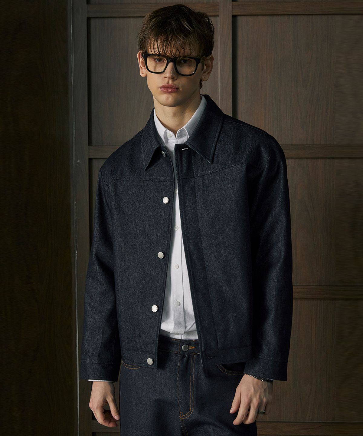 웨스트 그랜드 블러바드(WEST GRAND BOULEVARD) 히든 버튼 소프트 코튼 트러커 자켓 INDIGO DENIM