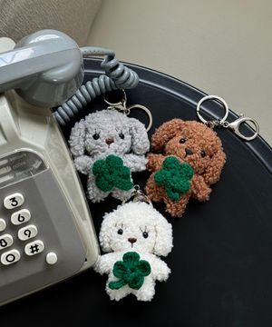 뽀글이 네잎클로버 키링