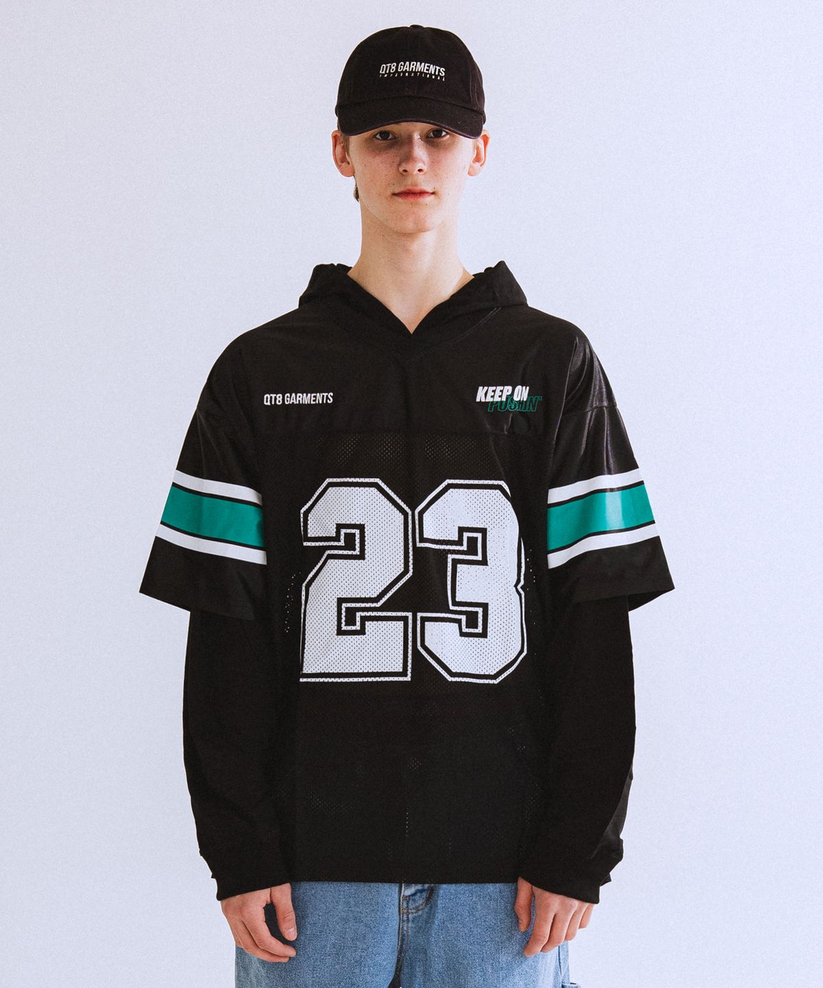 큐티에잇 가먼츠(QT8 GARMENTS) OC Football Layered Hoodie Jersey (Black)