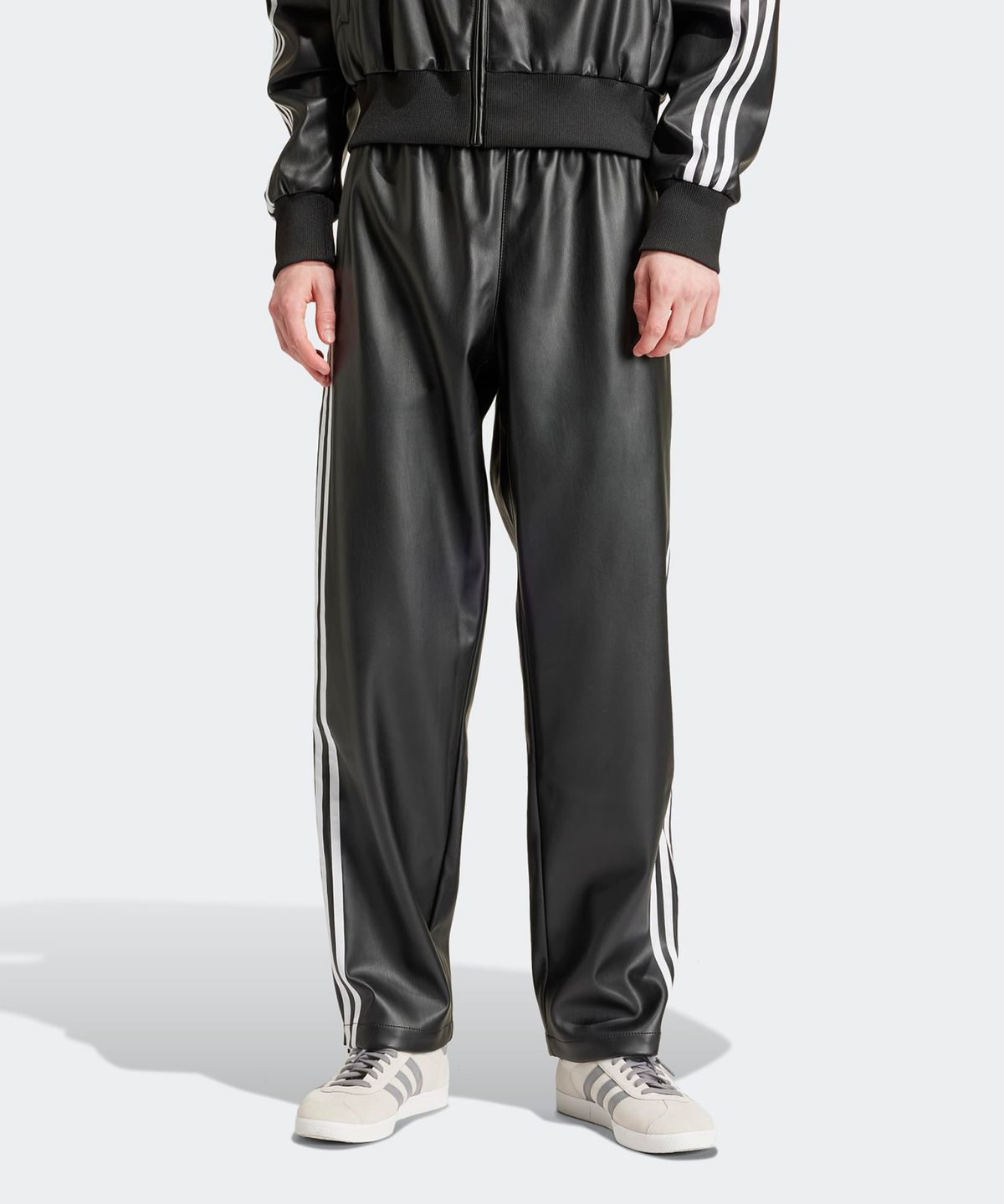 아디다스(ADIDAS) 포우 레더 3S 파이어버드 트랙 팬츠 - 블랙 / IZ4038