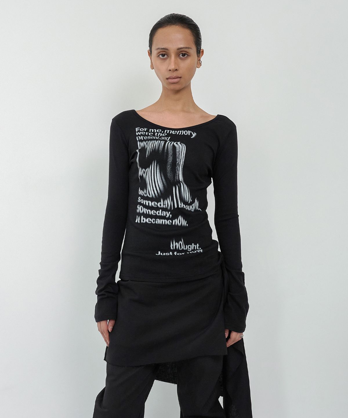 나체(NACHE) FLOW SLIM FIT LONG SLEEVE BLACK