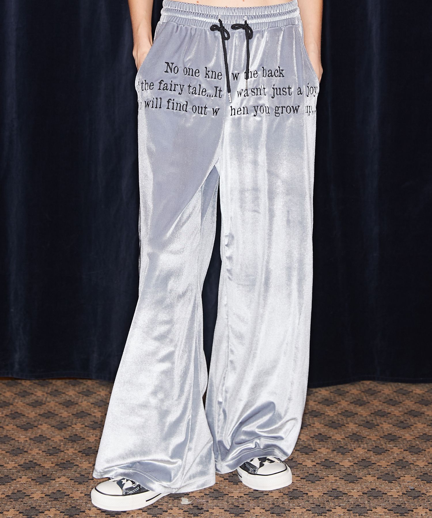 MUSINSA | LUV IS TRUE NM LETTERING PANTS(CHARCOAL)