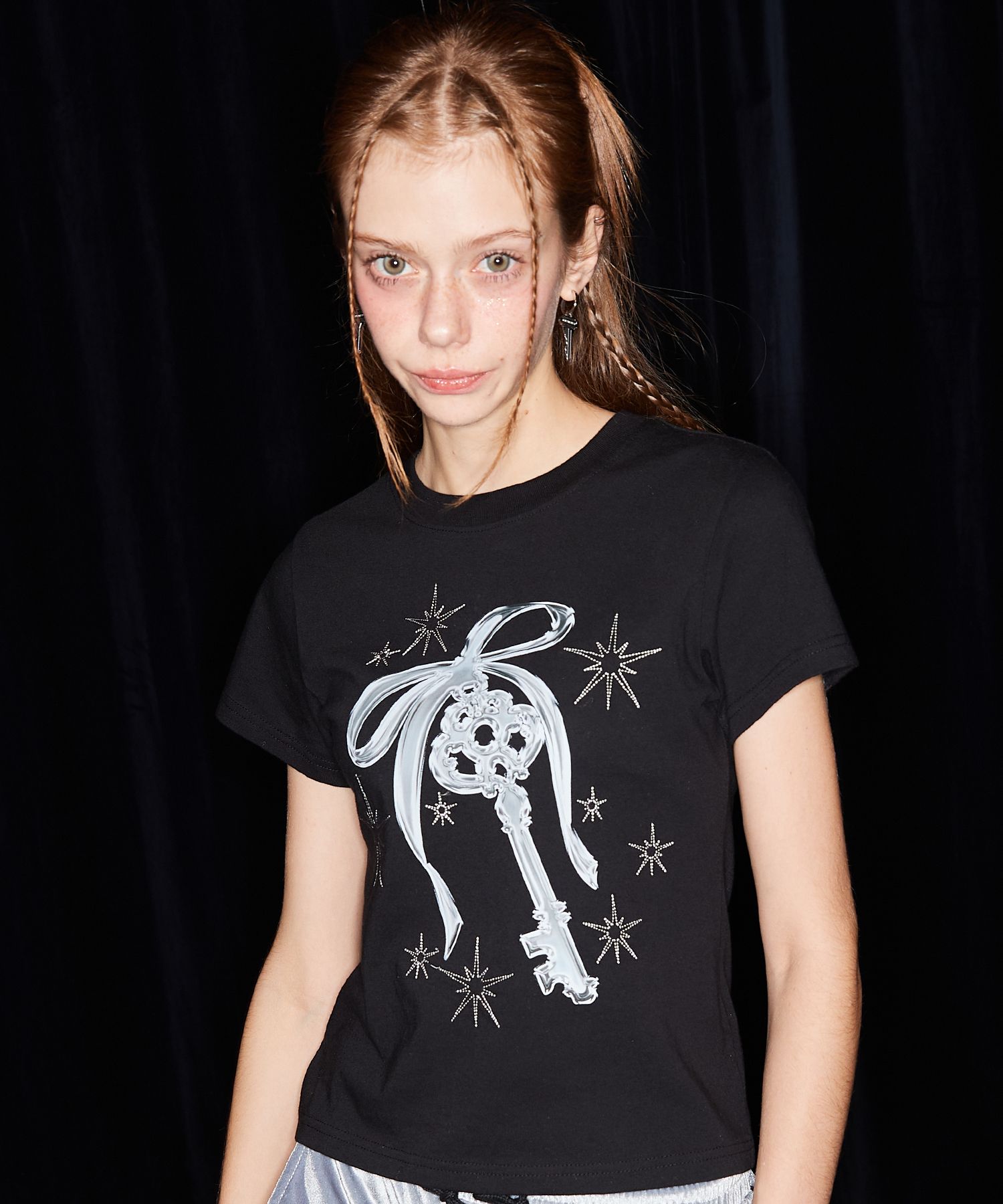 [LUV IS TRUE]★NM KEY TEE MUSINSA | LUV IS TRUE NM KEY TEE(CHARCOAL)