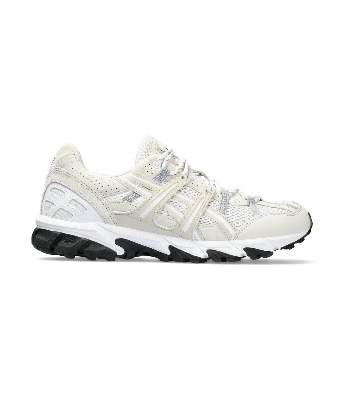 아식스(ASICS) 젤-소노마 15-50 - 화이트:스모크 그레이 / 1201A438-101