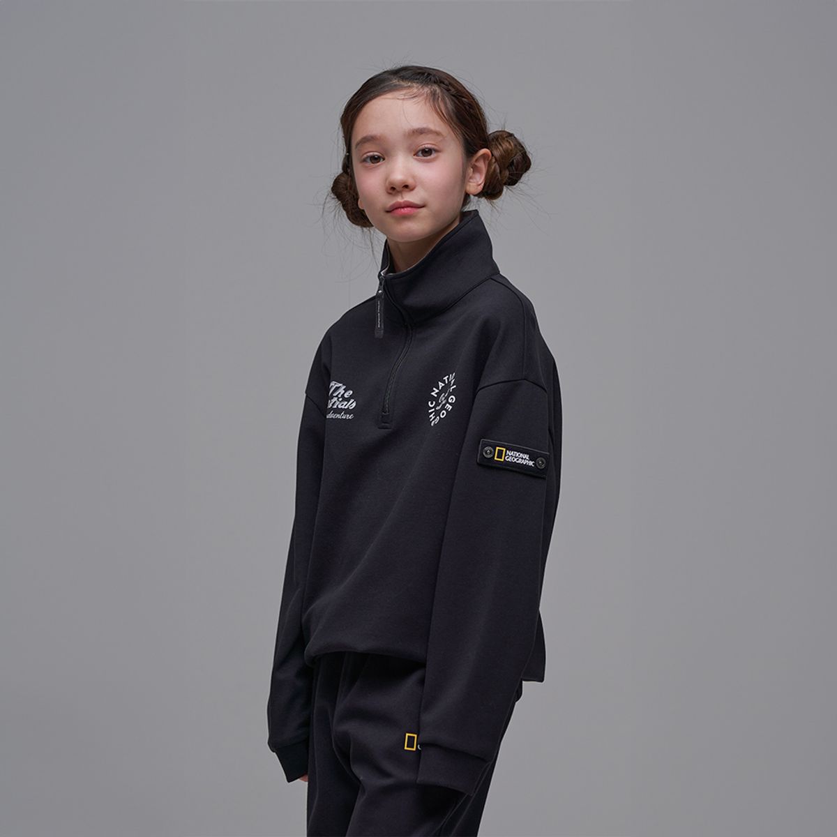내셔널지오그래픽 키즈(NATIONAL GEOGRAPHIC KIDS) K241USW940 반집업 맨투맨 CARBONBLACK