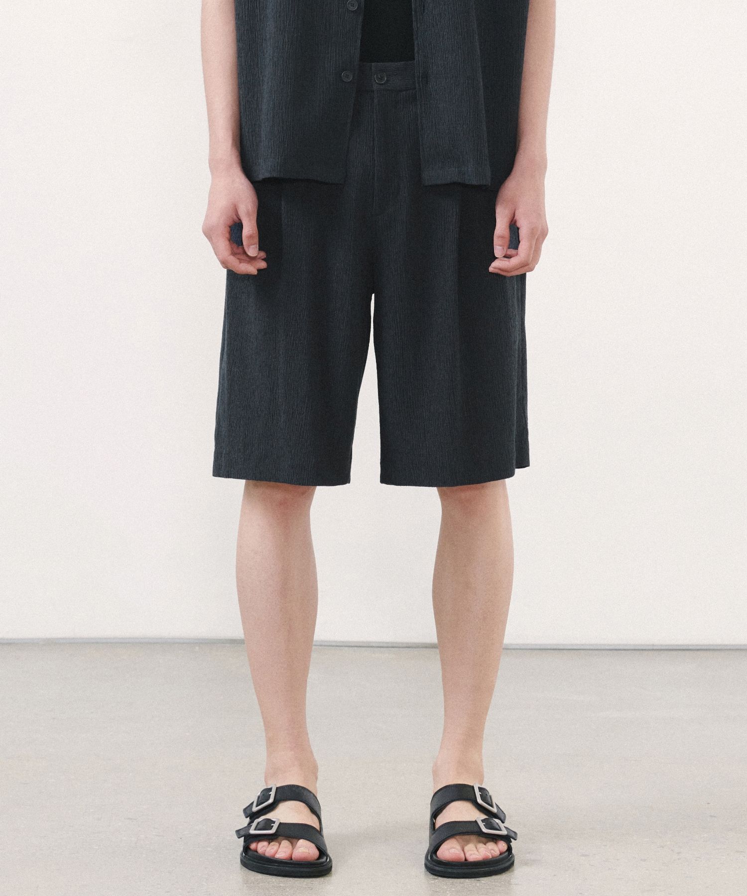 ★MUSINSA STANDARD★ Crinkle One Tuck Wide Banding Shorts Gr MUSINSA | MUSINSA STANDARD Crinkle One Tuck Wide Banding