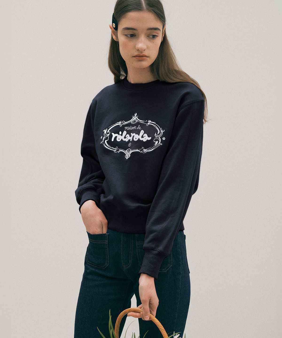 로라로라(ROLAROLA) VINTAGE LOGO SWEATSHIRT NAVY