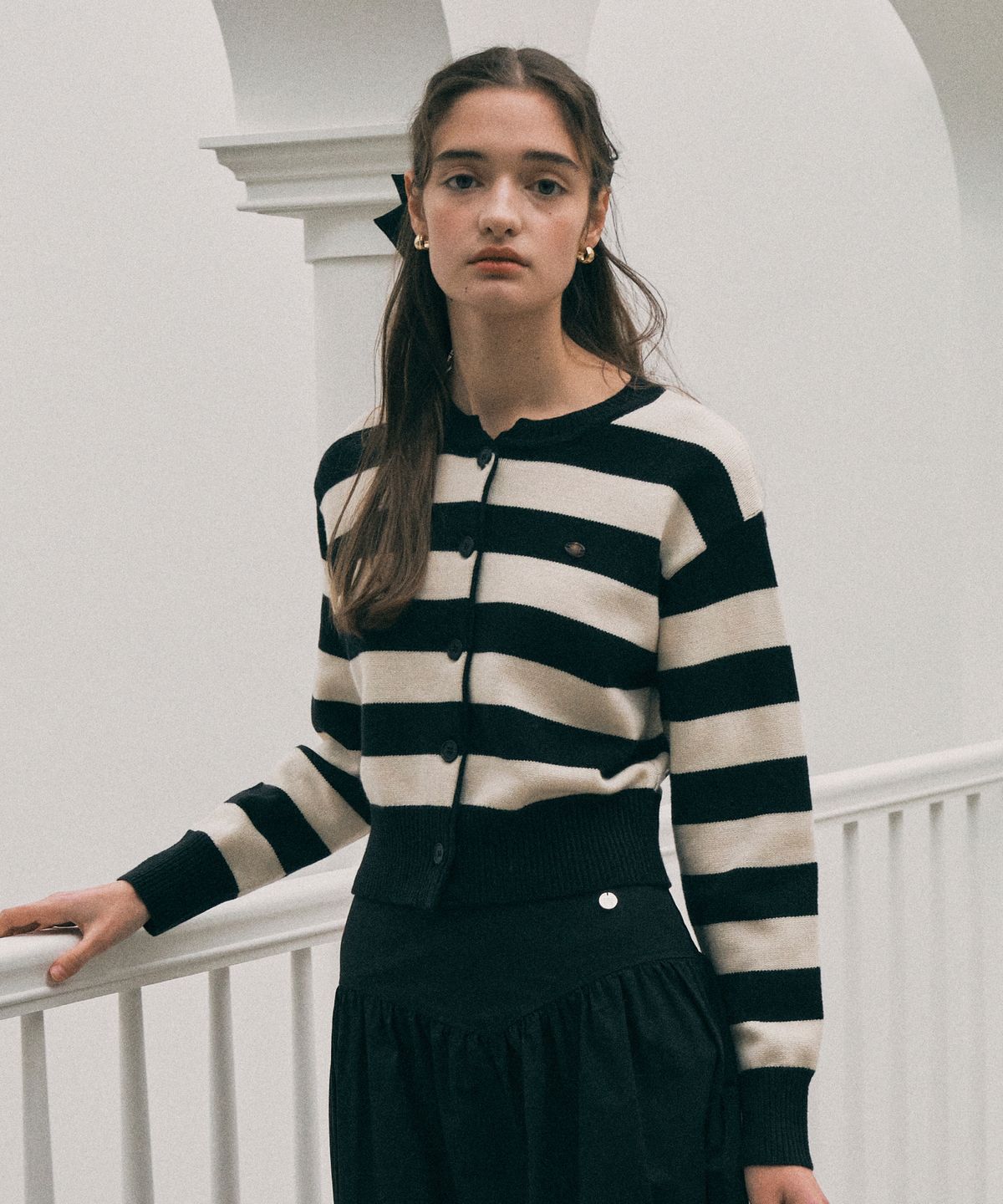 로라로라(ROLAROLA) STRIPE KNIT CARDIGAN BK+IV