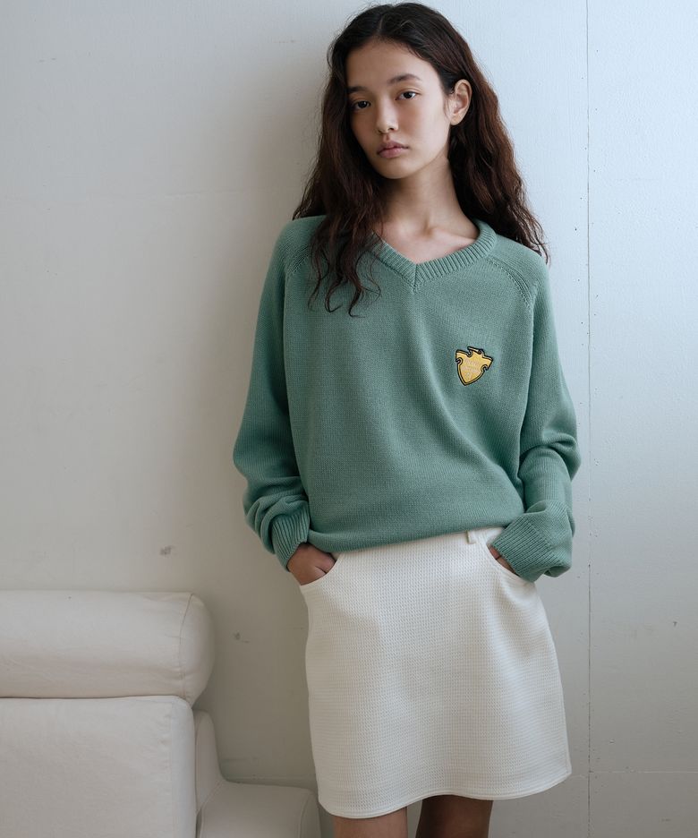 Wappen boxy V-neck knit