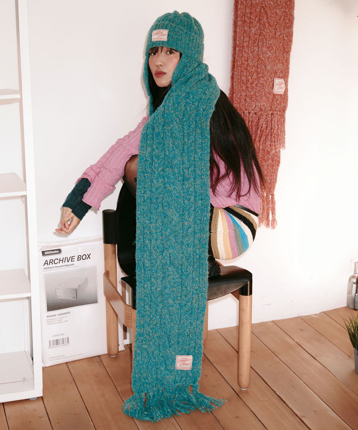 스너기스트(SNUGGIEST) 케이블 니트 머플러 [모시 블루]