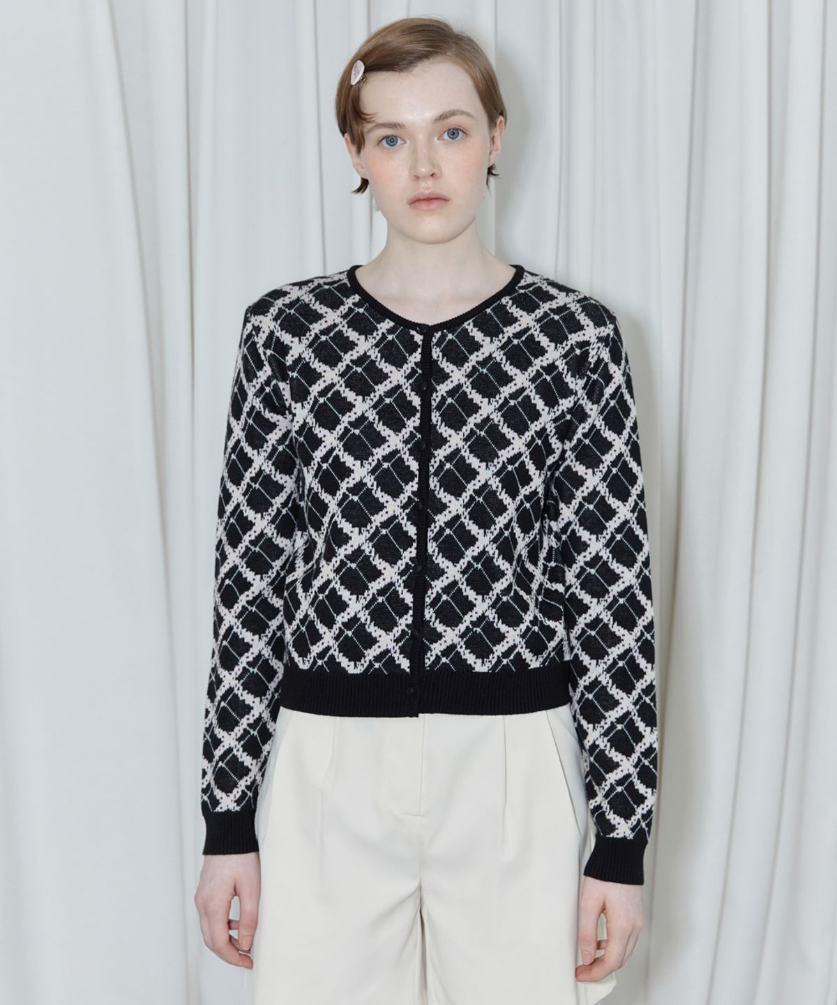 시눈(SINOON) FLOWER PATTERN CARDIGAN (BLACK)