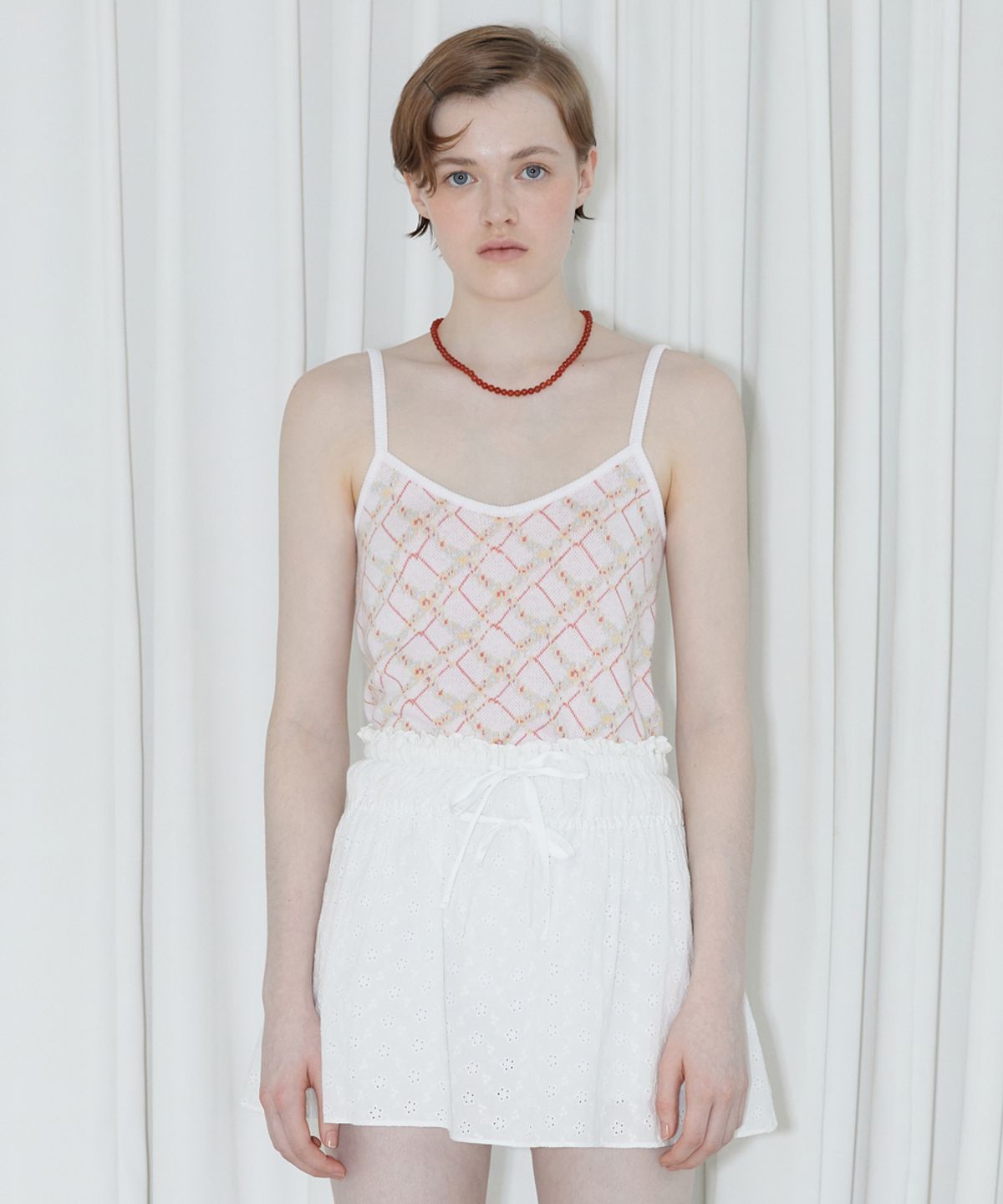 시눈(SINOON) FLOWER PATTERN SLEEVELESS (OFF WHITE)