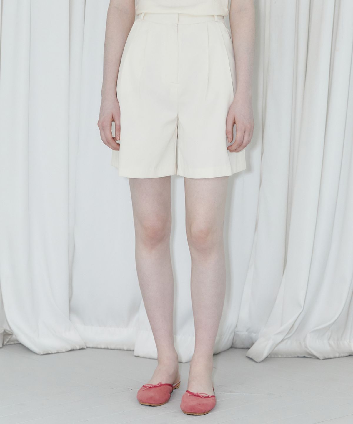 시눈(SINOON) ROUND HALF PANTS (IVORY)