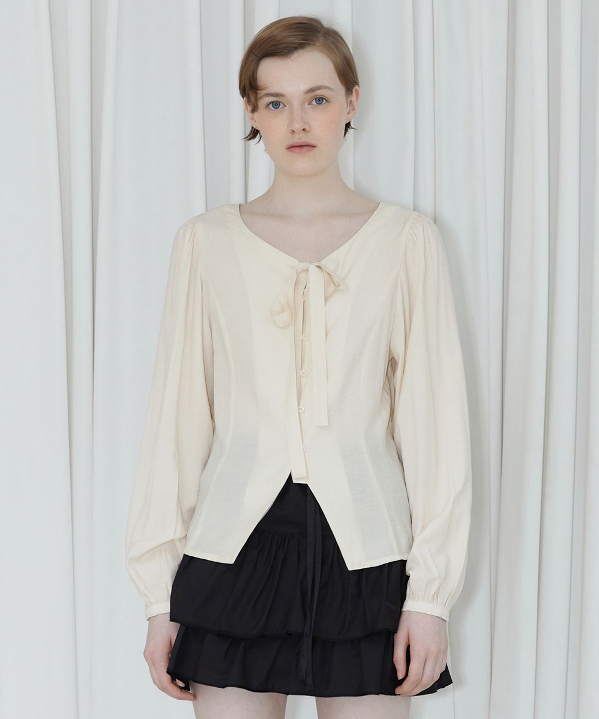시눈(SINOON) RIBBON TIE BLOUSE (BUTTER)