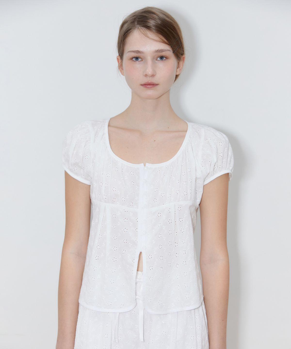 시눈(SINOON) SHIRRING PUFF BLOUSE (WHITE)