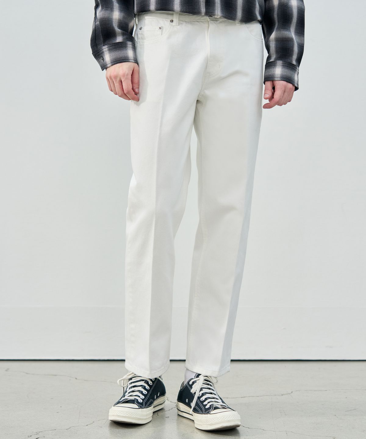 드로우핏(DRAW FIT) 유주얼 테이퍼드 데님 팬츠 [WHITE]