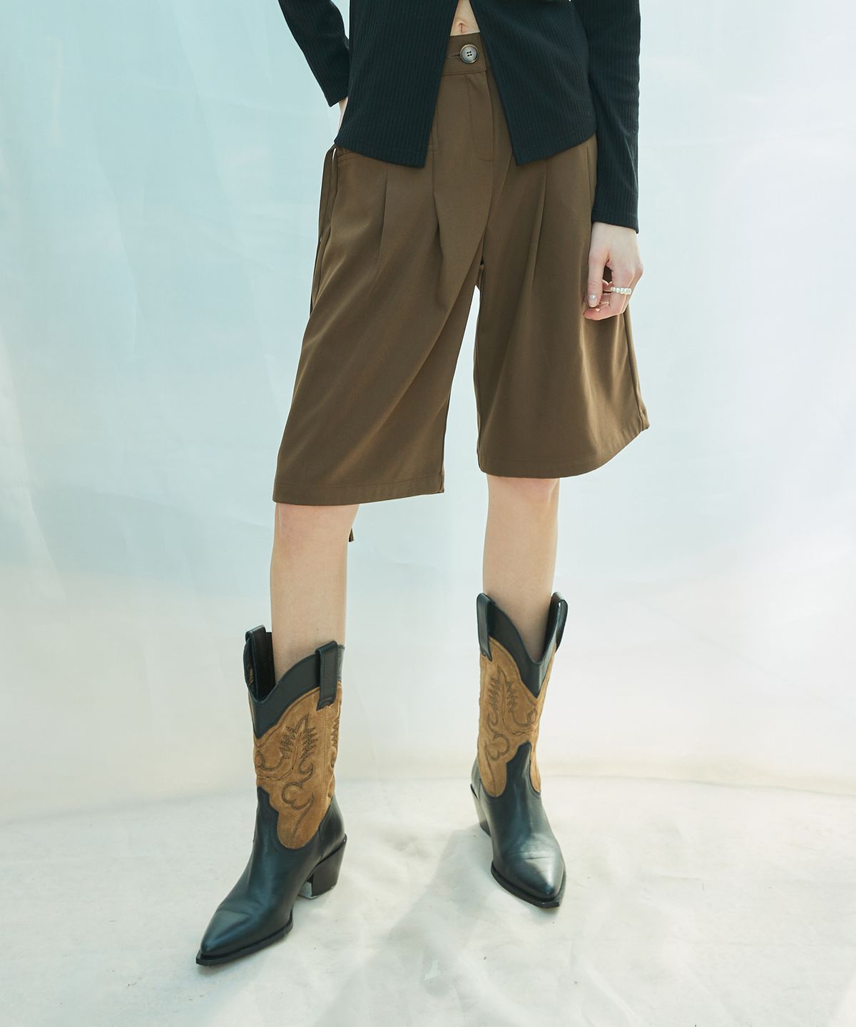 라티젠(LARTIGENT) L9 RIBBON BERMUDA PANTS(BROWN)