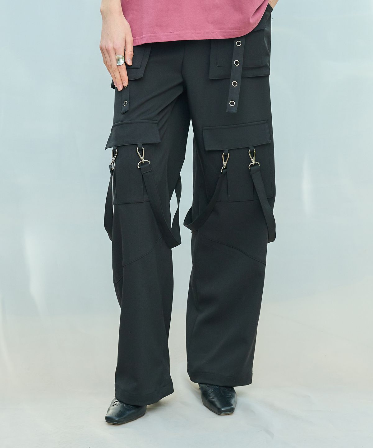 라티젠(LARTIGENT) L9 METAL HOLE PANTS(BLACK)