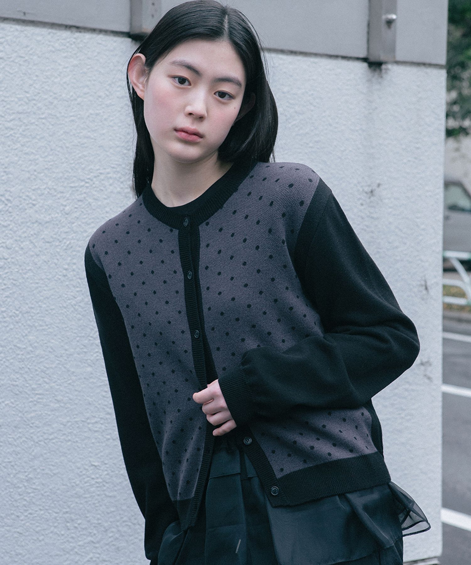MUSINSA公式 | OHESHIO dot two tone cardigan (charcoal) 