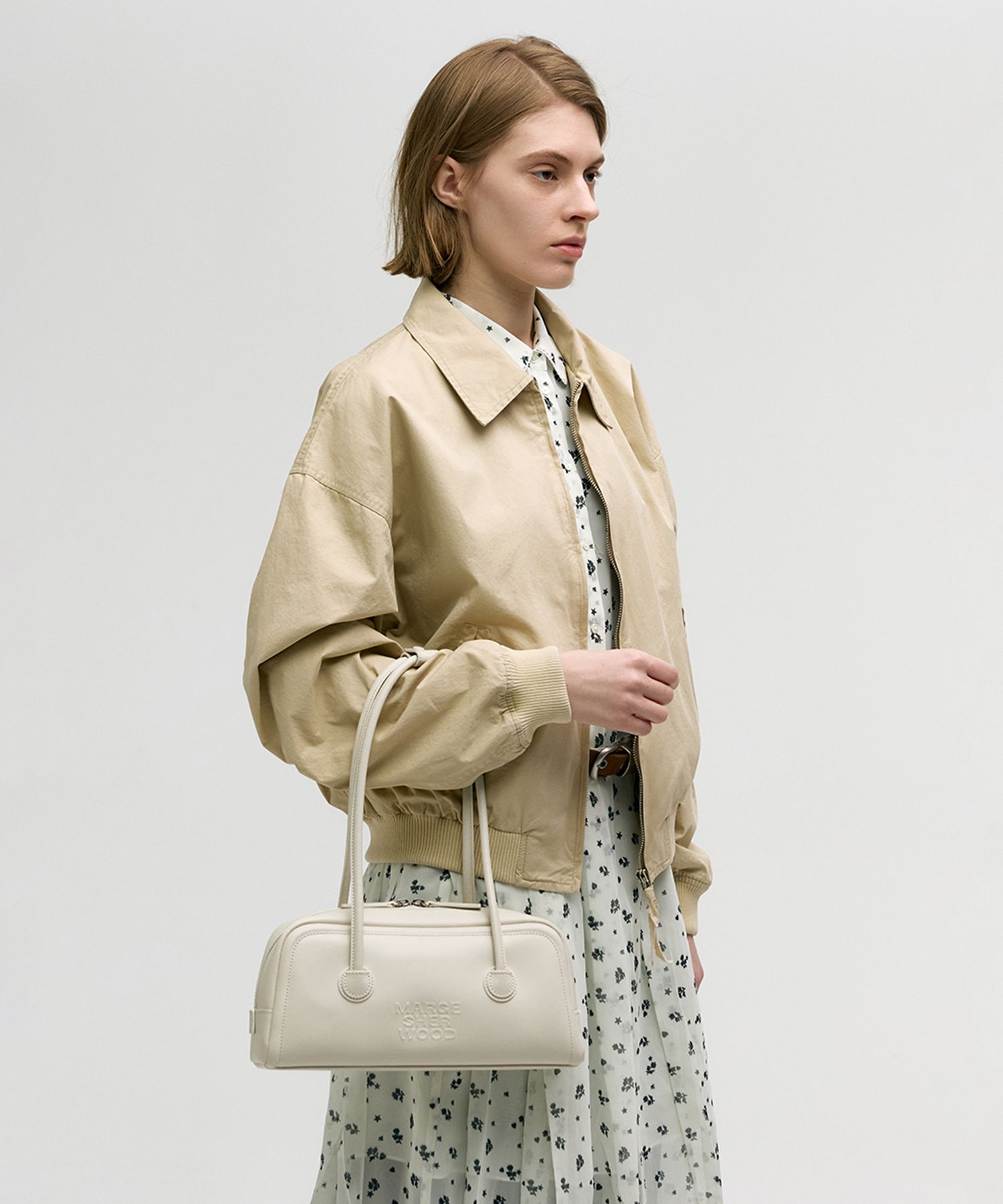 Margesherwood] / ☆ BESSETTE SHOULDER / cream glossy plain